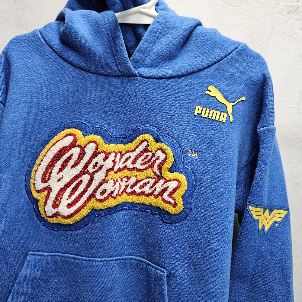 PUMA Wonder Woman Girls Medium Blue Patch Hoodie Sweatshirt DC Comics